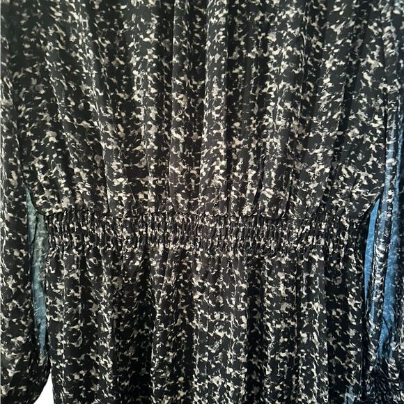 Just… Taylor Black and Gray Flowy Feminine Dress Size Large - Picture 3 of 6